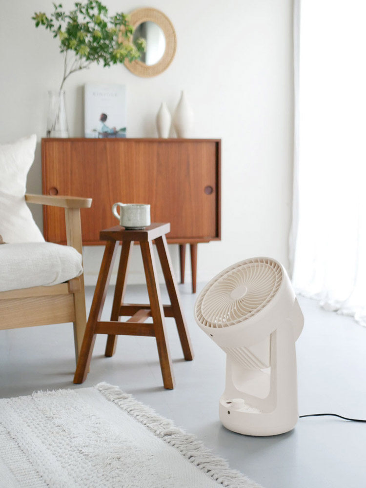 ±０ DCサーキュレーターB320の本体