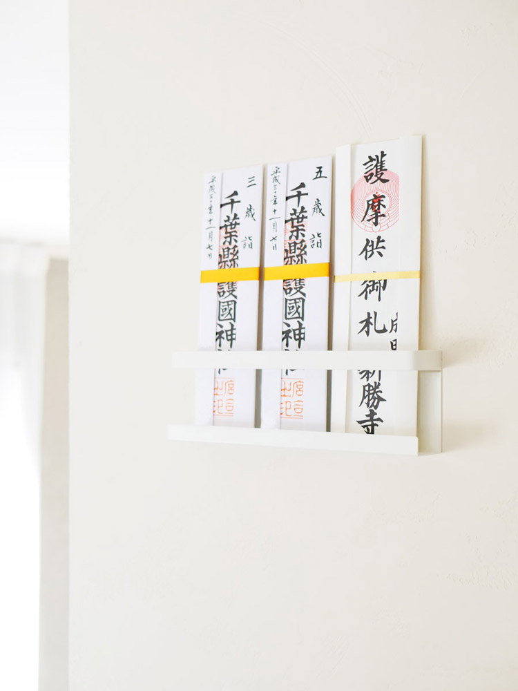 YAMAZAKIタワー製のスチール神札ホルダー