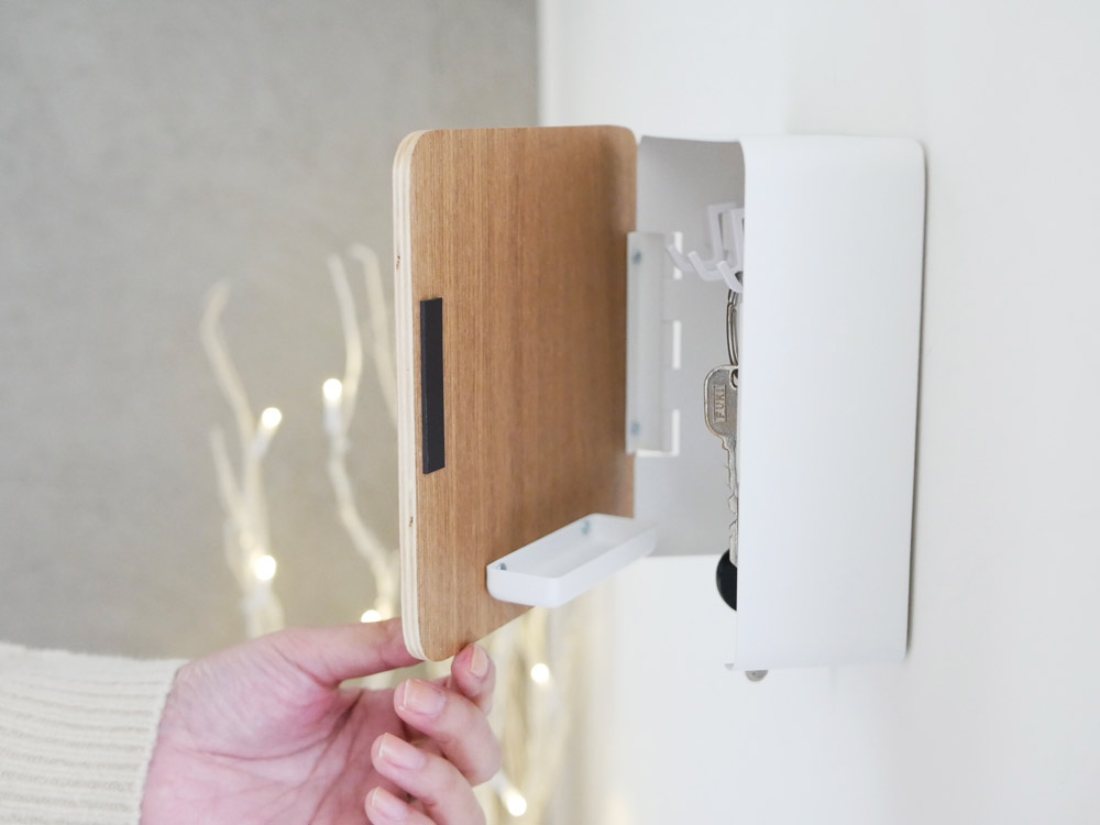 ヤマザキ製タワーRIN2段マグネットキーフック