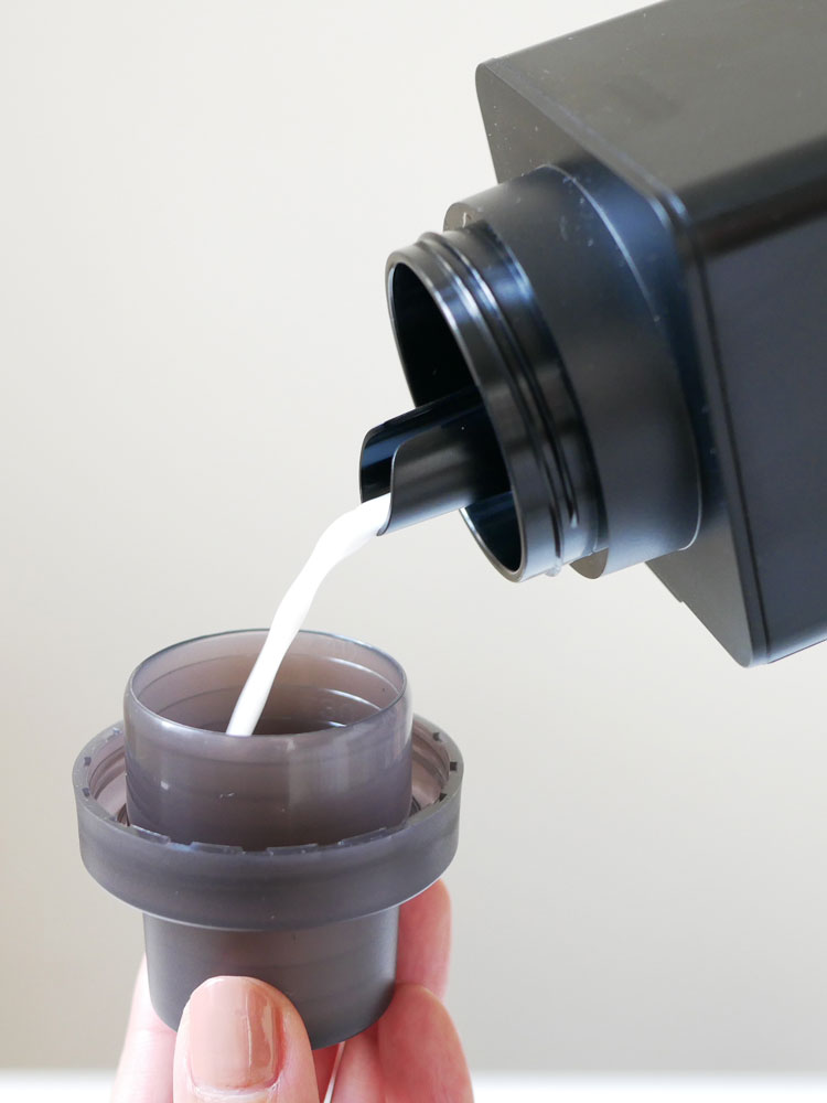 タワーのマグネットランドリーボトル