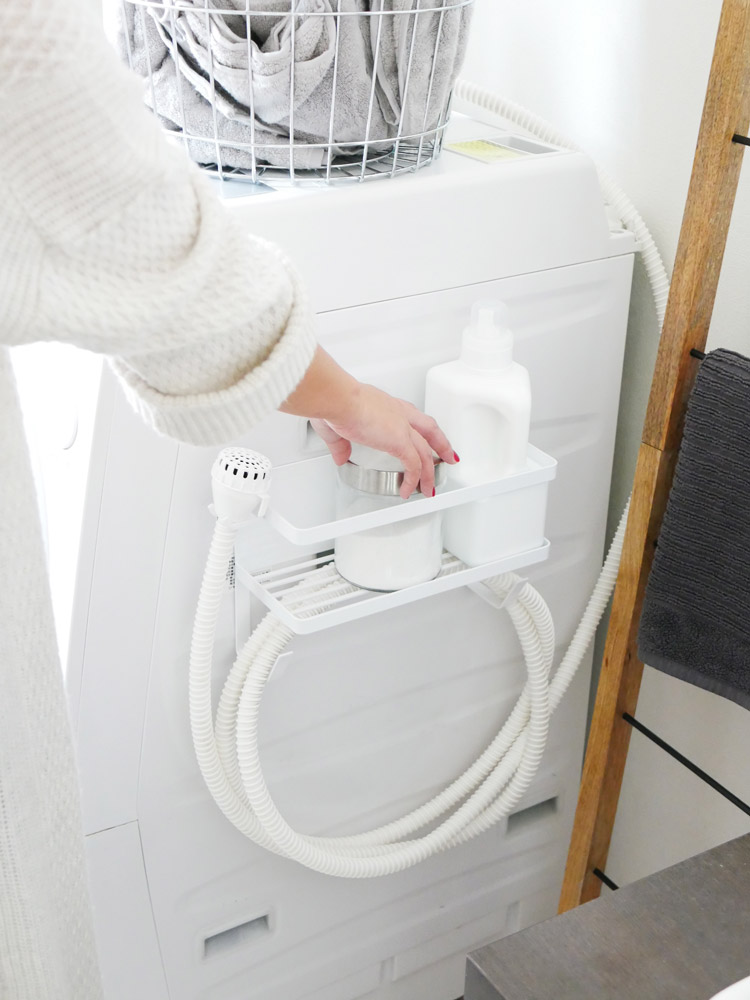 ホースホルダー付き洗濯機用マグネットラック