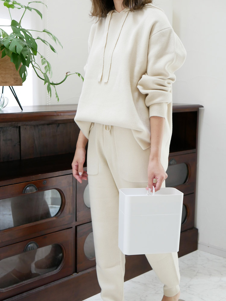 like-itの持ち運び可能なメイクボックス