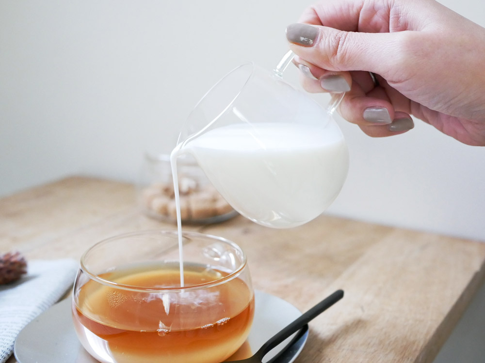 キントーUNITEAの耐熱ガラスミルクピッチャー