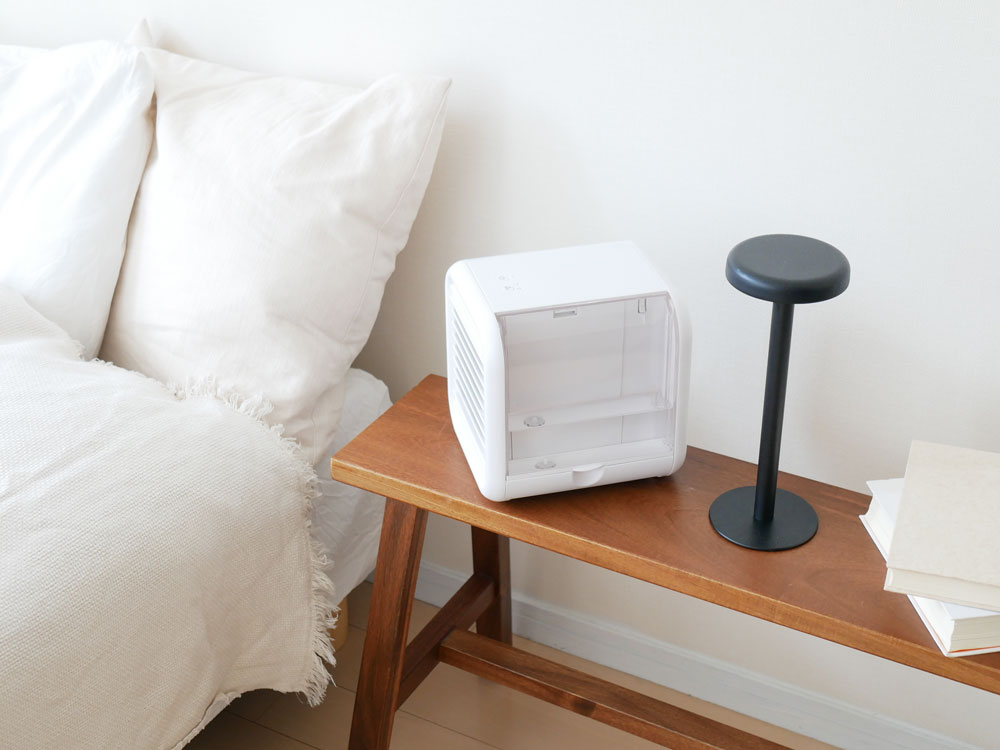 THREEUPの充電式パーソナルクーラー本体