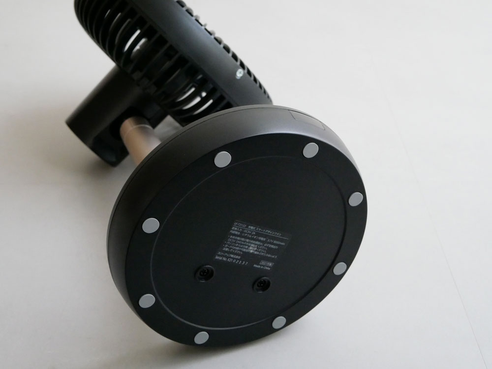 THREEUP充電式スマートデザインファン、黒色