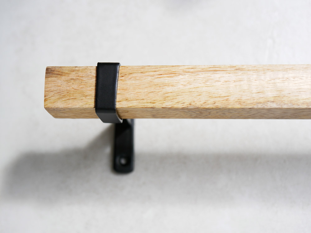 POSH LIVINGルームバーのアイアンとマンゴーウッド製の壁掛けラック