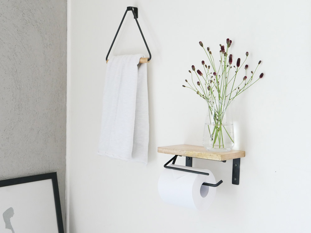 POSH LIVINGのアイアンとマンゴーウッド製ルームバー