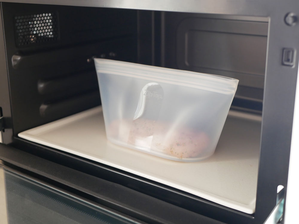 白色のZip Topプラチナシリコーン製ディッシュ、サイズL