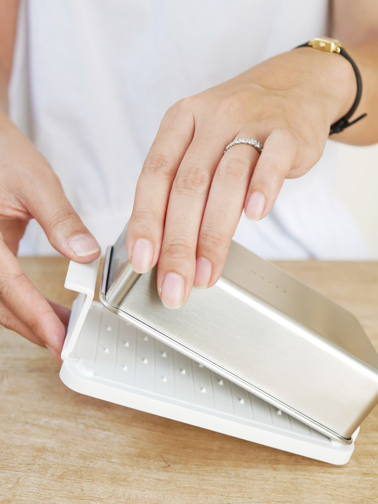 EAトCO製ステンレスフタのバターコンテナー