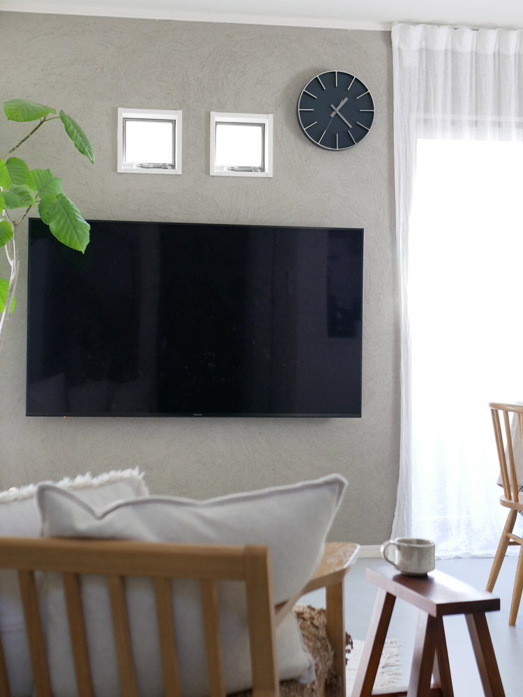 日本製レムノスのアルミ壁掛けエッジクロック