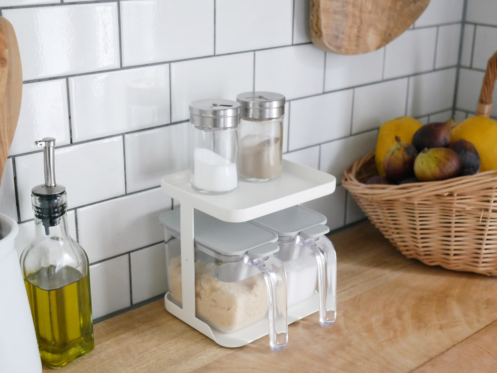 MARNA GOODLOCKコンテナ調味料ラックの展示