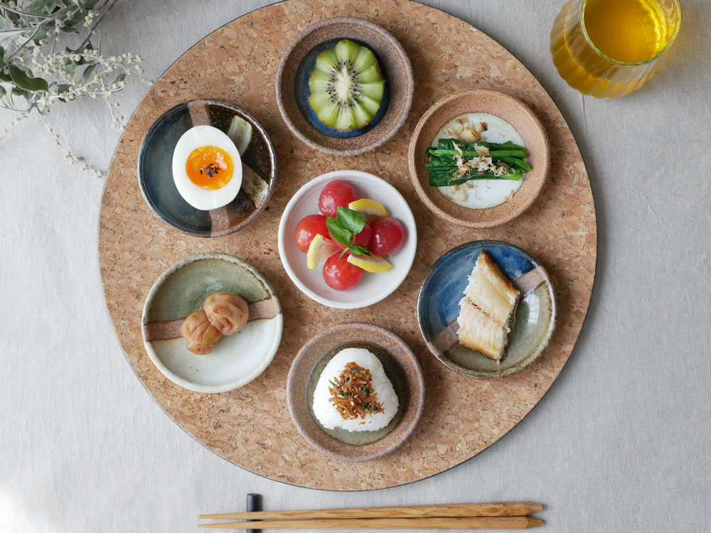 アデペシュ製手作りのOTOHA豆皿、陶器製