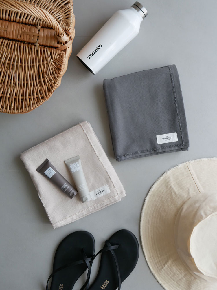 オーガニックコットン製CALMタオル28×28cmと40×70cm