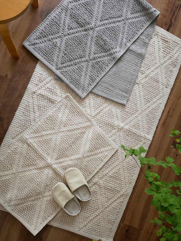 Horn Please MADEのダイヤチェック柄100％綿フロアマット