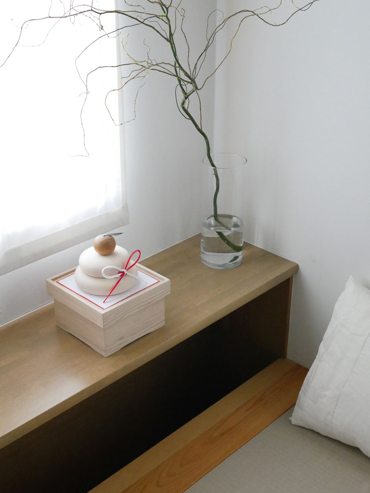 けやき工芸 谷口製の台付き鏡餅セット