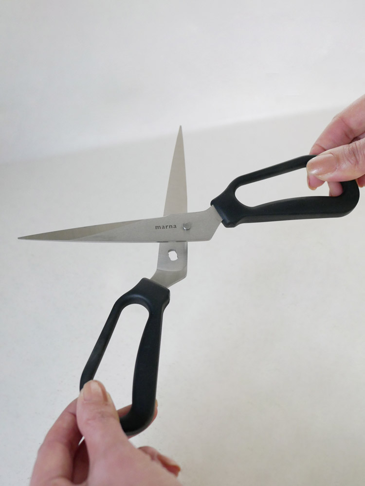 マーナのステンレス製料理用ハサミ