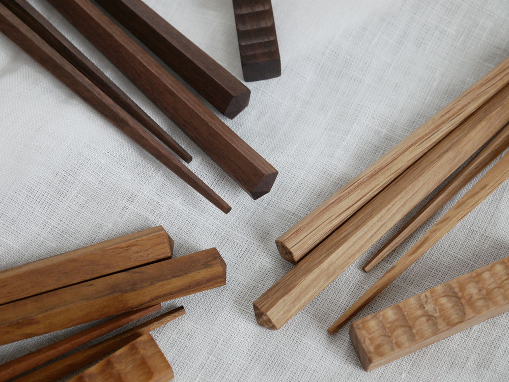 Hinata Lifeのウォルナット製箸置き