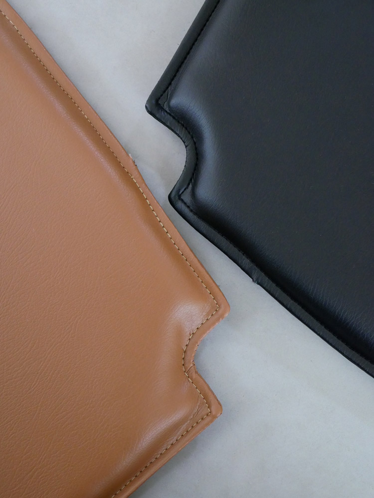 サンフラワーラタンとチークのダイニングチェア