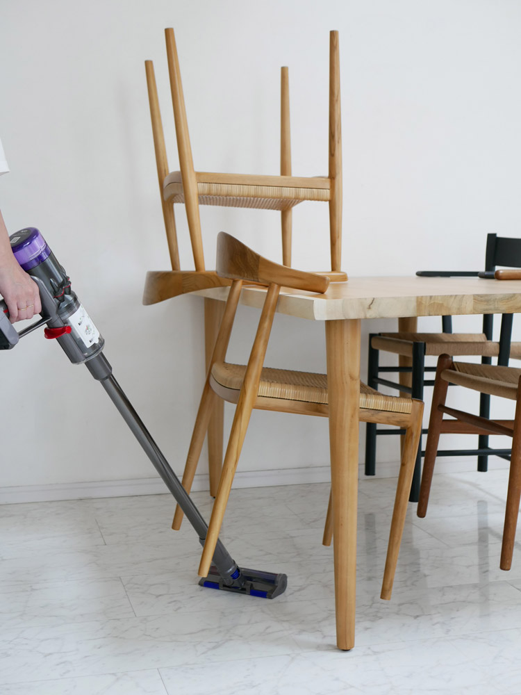 サンフラワーラタン製チーク無垢ダイニングチェア