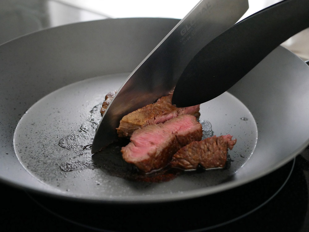 あやせものづくり研究会の鉄製テツパン