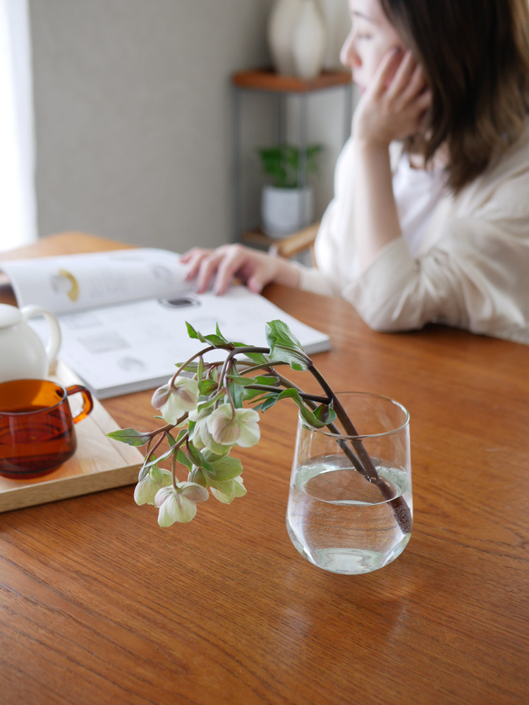 ホーンプリーズ製オヴァル型リューズガラスフラワーベース