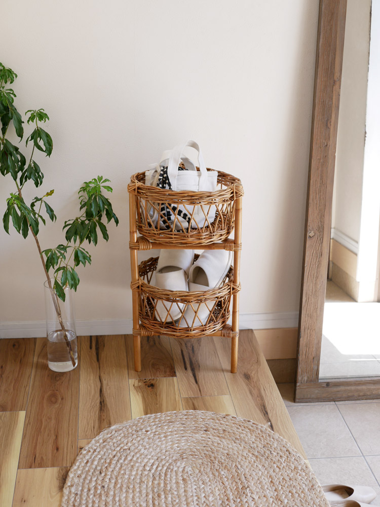 皮付きラタンの3段バスケット