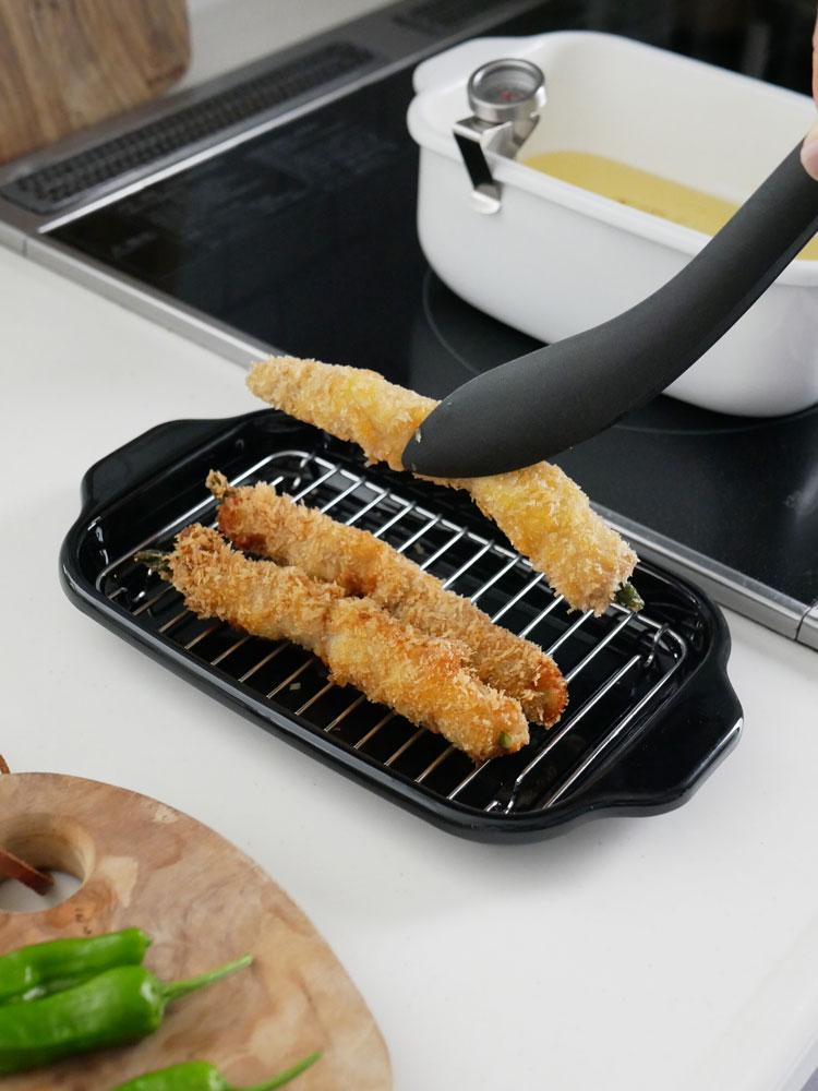 富士ホーロー角型天ぷら鍋と付属品