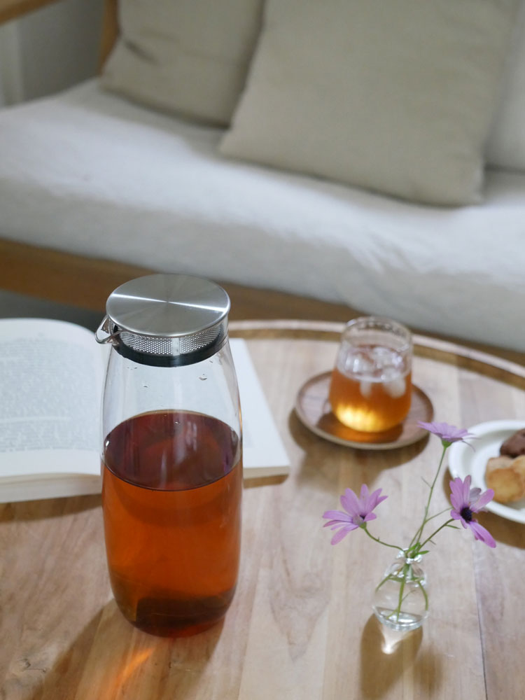 KINTOのUNITEAカラフェ、耐熱ガラス製の透明水差し