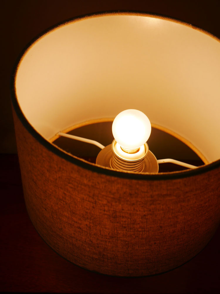 DI CLASSEの木製ナイトランプ、白コード付き