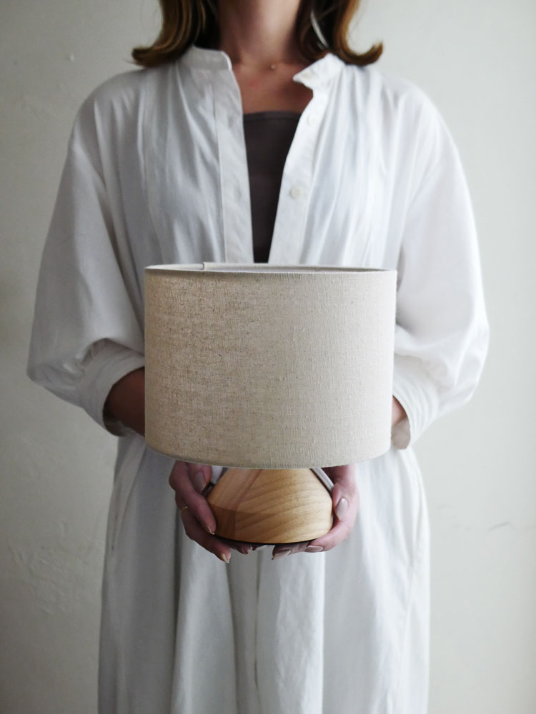 DI CLASSE Monto 木製とスチールのナイトランプ