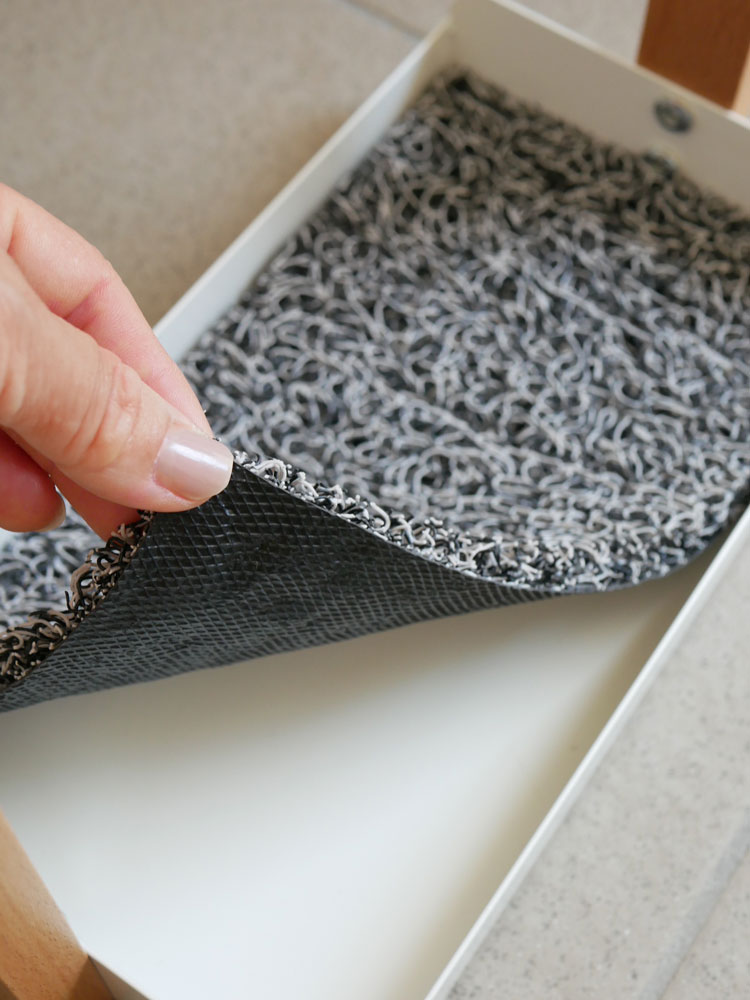 白色のリヴ エントランスラック