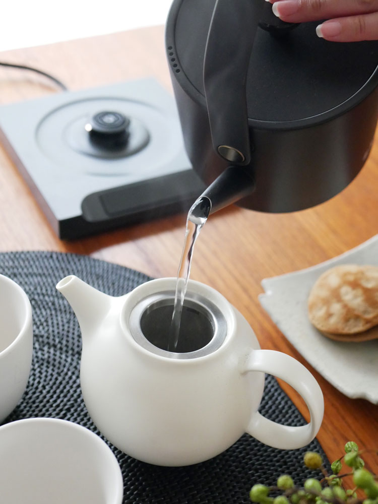 ラッセルホブスのステンレス製Tケトル