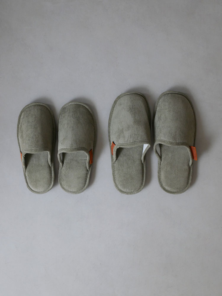 ダルトンのベージュレディースコーデュロイスリッパ