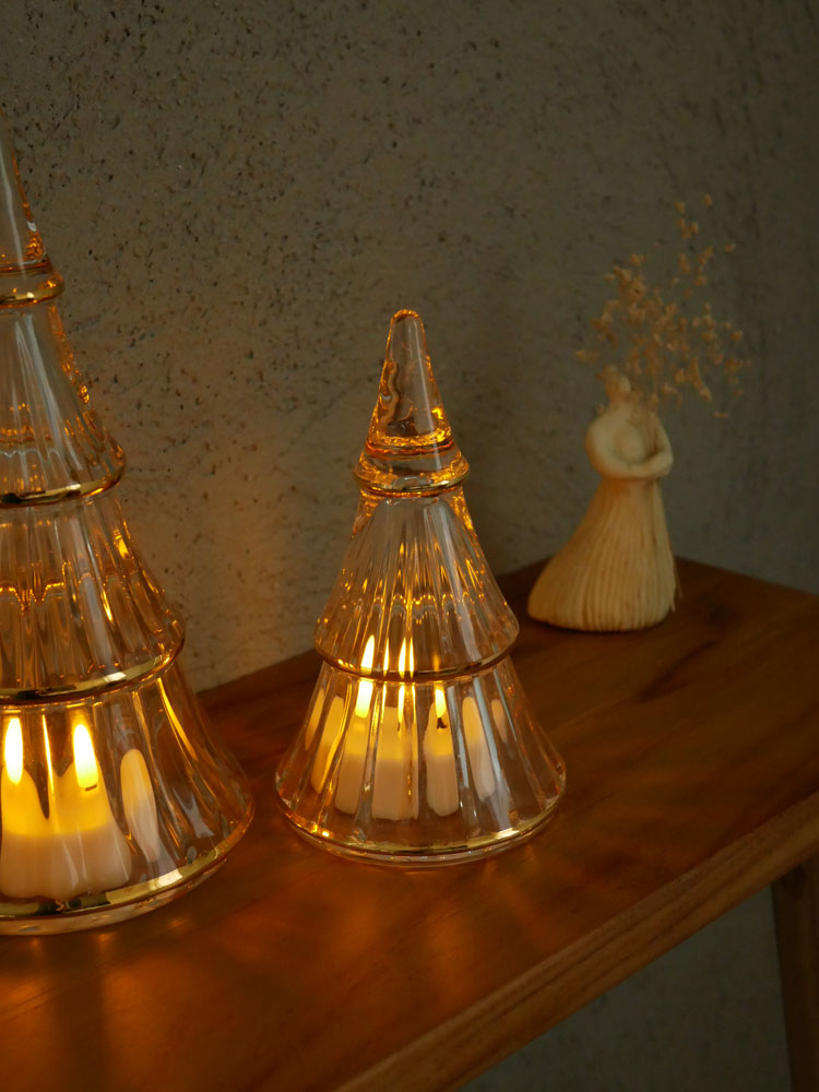 HOLMEGAARD製の型押し塗装ガラスクリスマスツリー