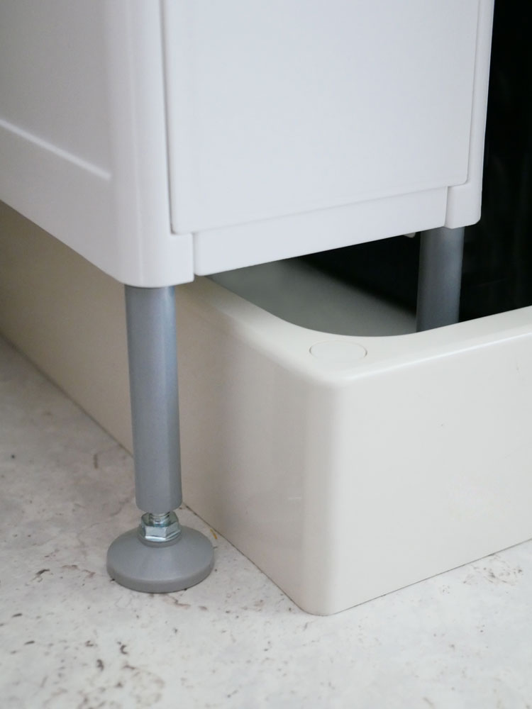 ライクイットのスリムストレージストッカー、複数引き出し付き