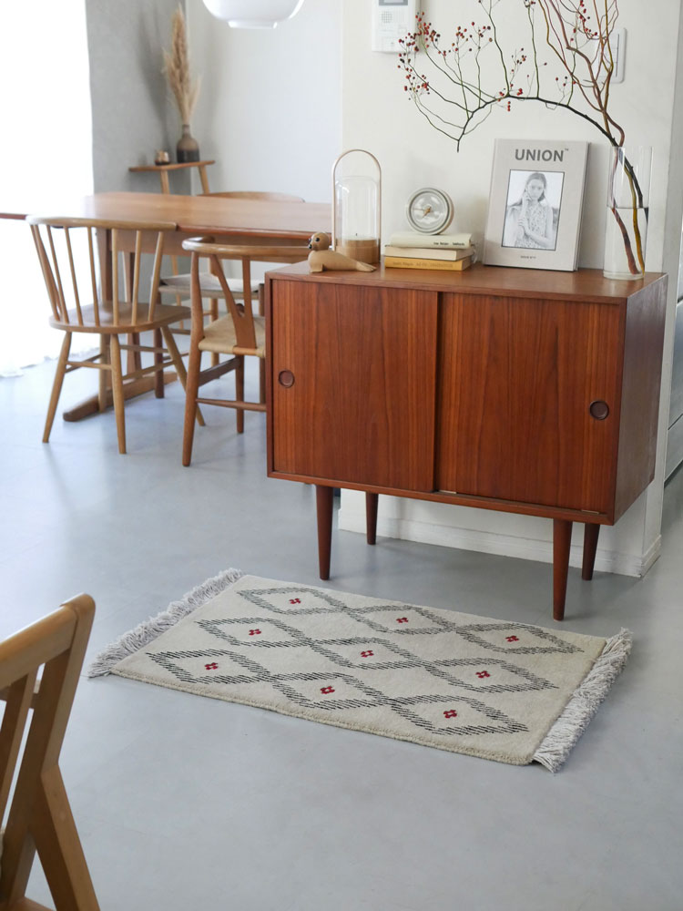 adepecheペルウールラグ600のアートカラー