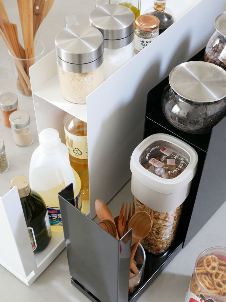 tower/Yamazakiブランドの隠せる調味料ラック