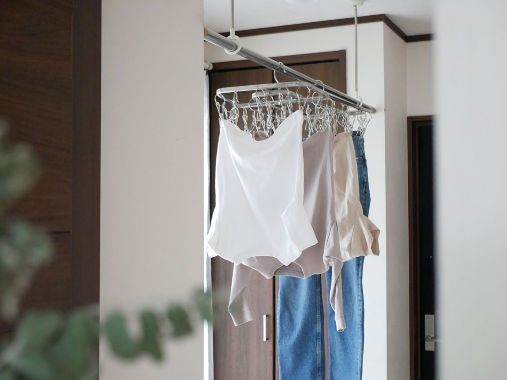 40ピンチ装備のステンレス製ハンガー