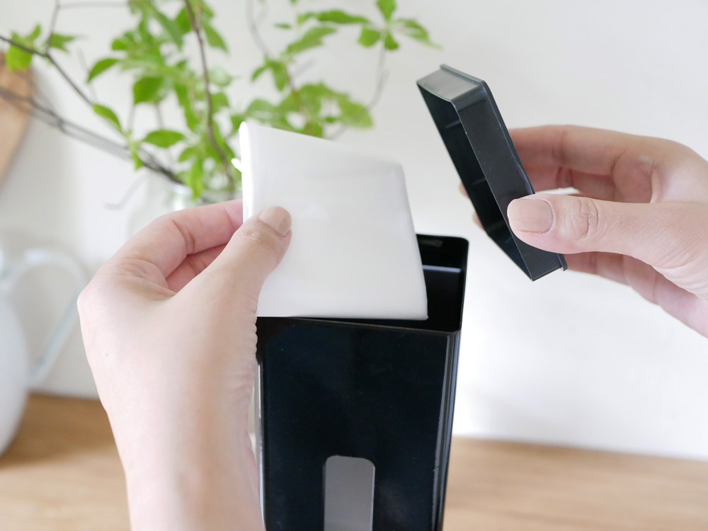 YAMAZAKI「タワー」黒ポリ袋ストッカー