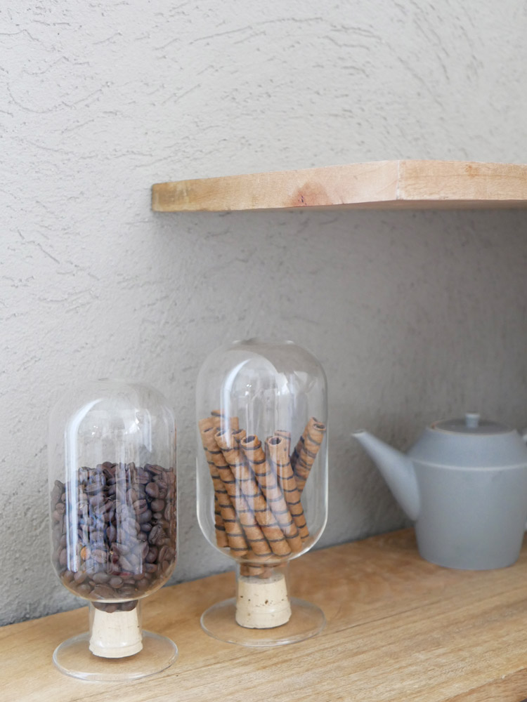 ポッシュリビングの耐熱ガラス製シードボトル、直径9cm高さ19cm