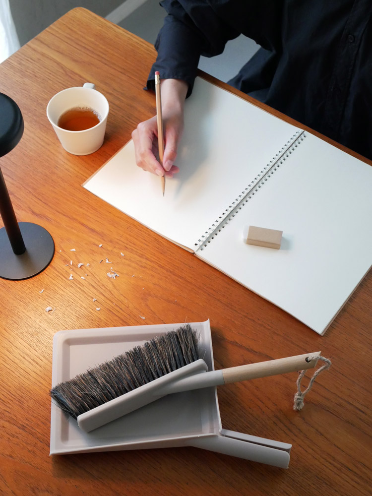 SMARTダストパンとブラシのセット