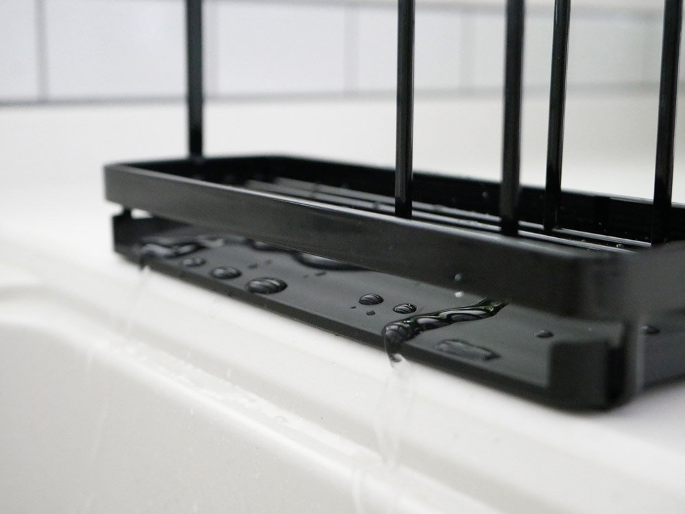 黒色のスポンジ＆クリーニングツールスタンド