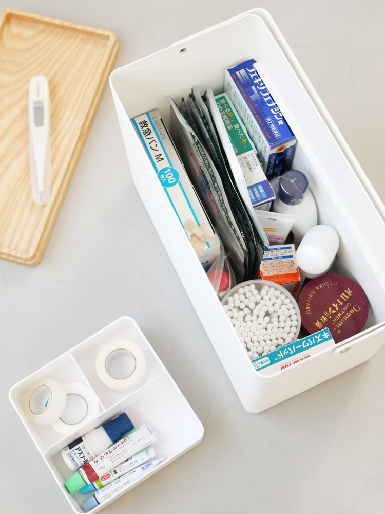 スチール製木蓋のtower救急箱