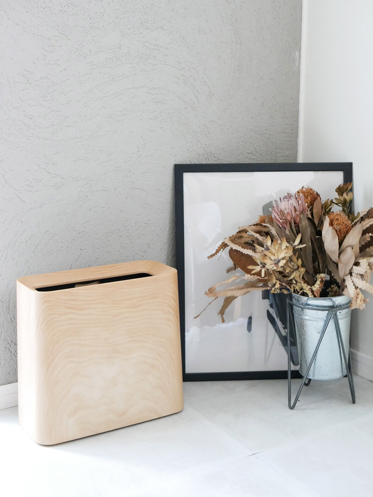 ideacoブランドのHIPS樹脂製ダストボックス