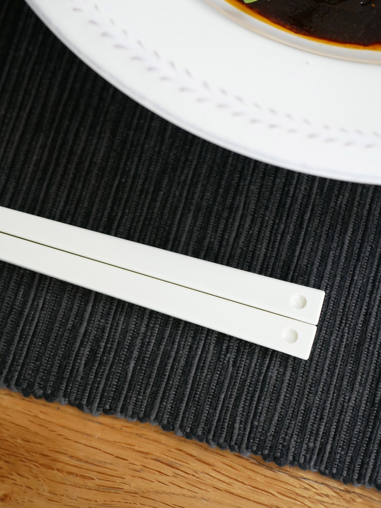 プラスディーUKI HASHIからし色違い箸と小物セット