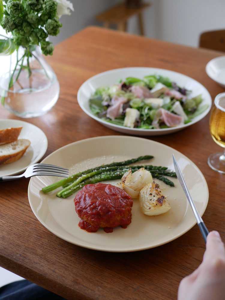 イッタラティーマシリーズの17cm磁器プレート