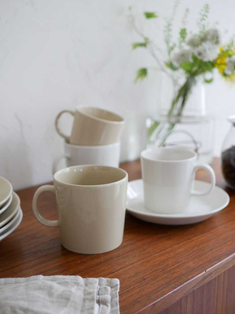 iittalaティーマ磁器製マグ300ml