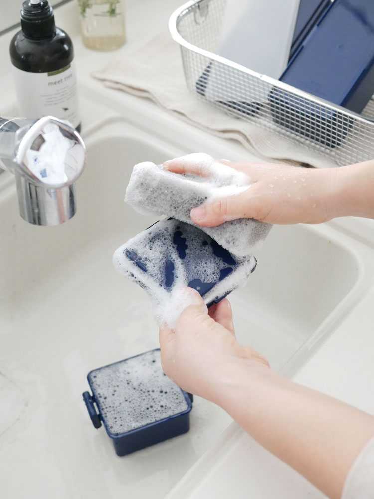 GEL-COOLランチボックスとスポンジ、タオルなどの家庭用品