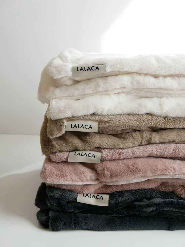 【LALACA/ララカ】洗えるなめらか素材のヒーターブランケット
