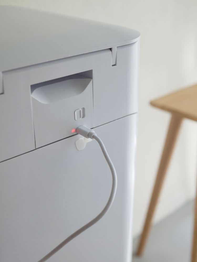 T-PROFESSIONALの完全自動ゴミ箱11L